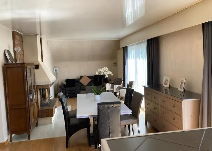 Maison A 2 Pas De Geneve